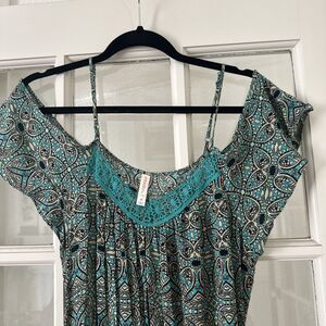 Xhilaration Cold Shoulder Maxi Sundress Womens Medium Paisley Green